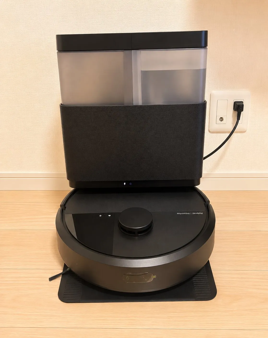 2階担当のルンバ(Roomba)の充電ドック